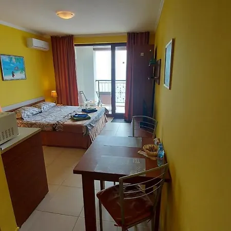 Appartement Akrotiria *