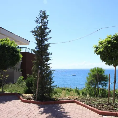 Appartement Akrotiria